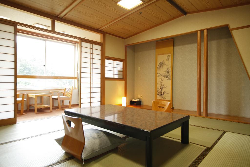 Hotel Tomiya Shin'onsen Pokoj fotografie