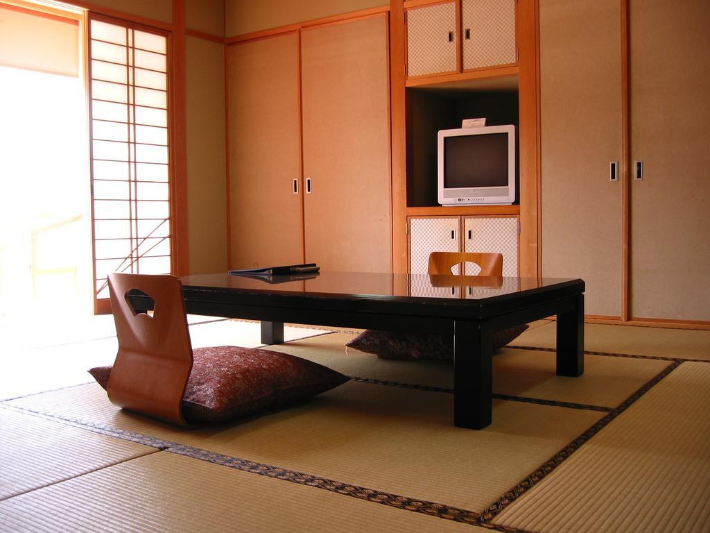 Hotel Tomiya Shin'onsen Pokoj fotografie